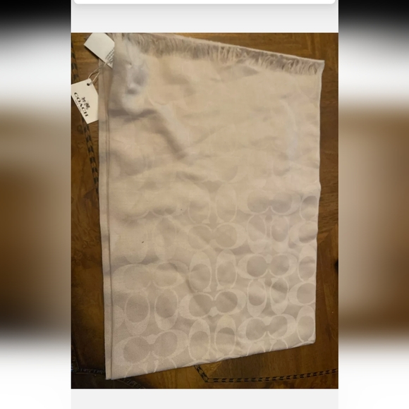 NWT Coach beige wrap - Picture 1 of 4